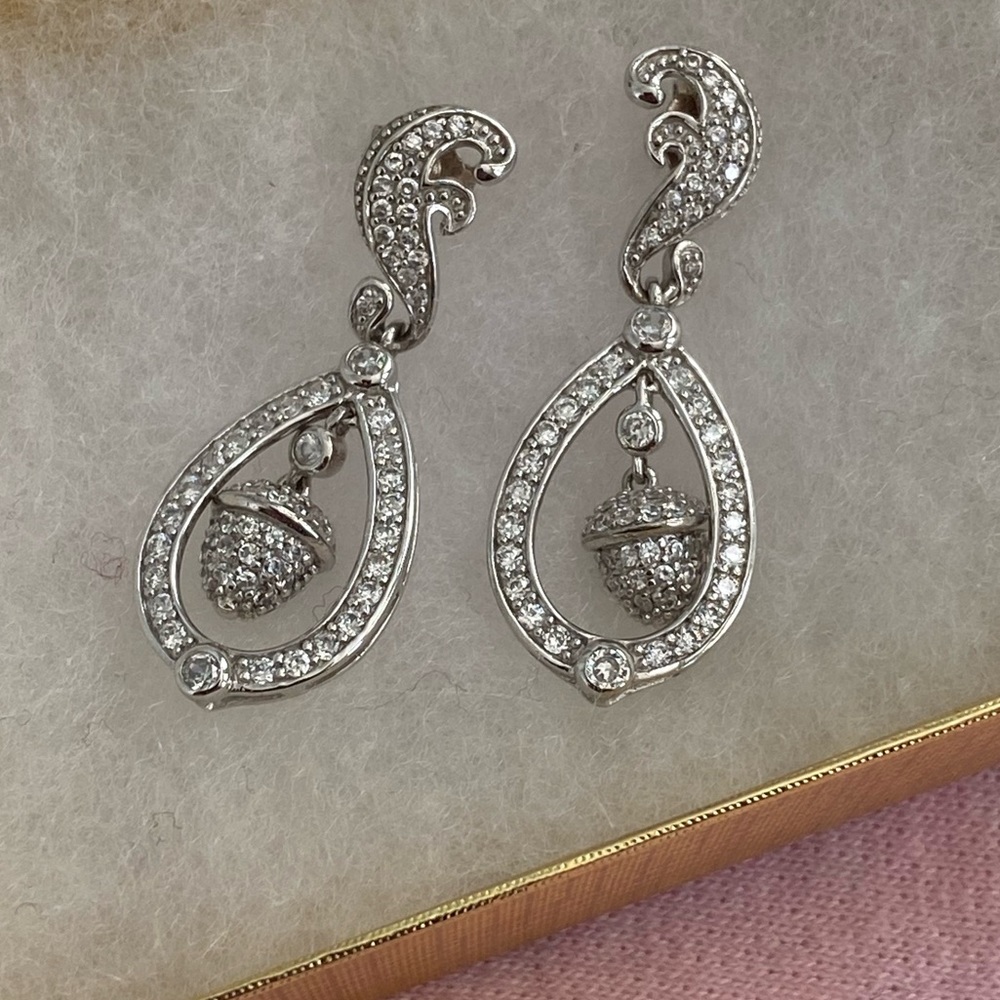 Kate Middleton inspired Acorn Wedding Earrings